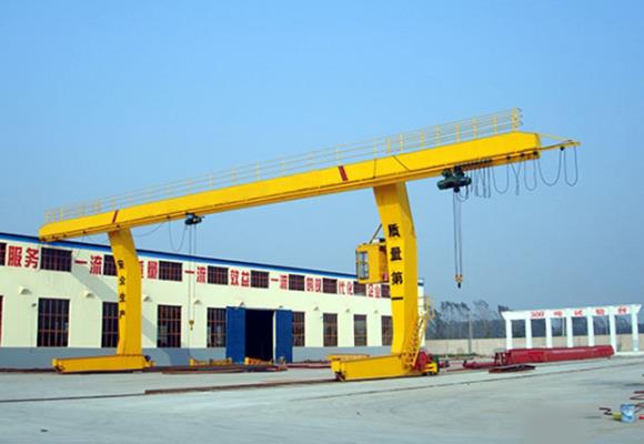 L-Shaped Legs Single Girder Gantry Crane con alzamiento